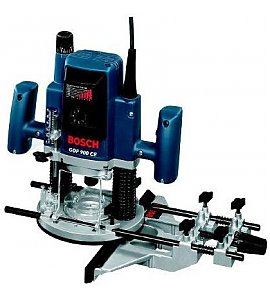 Frezarka Bosch GOF 900 CE