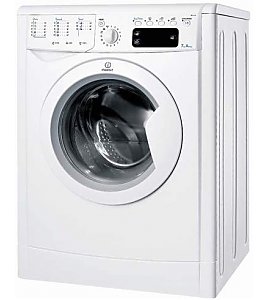 Pralka �adowana od frontu Indesit IWE 7125 B 