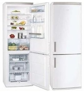 Lod�wka z dolnym zamra�alnikiem AEG S53600 CSW0